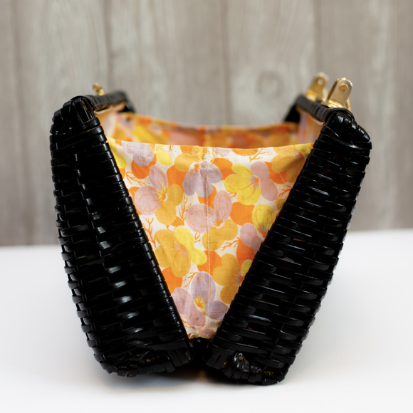 Handmade Vintage Basket Bag - Picture 7 of 8